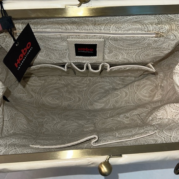 HOBO INTERNATIONAL PEARL LEATHER HANDBAG NEW WITH TAGS - Picture 9 of 17